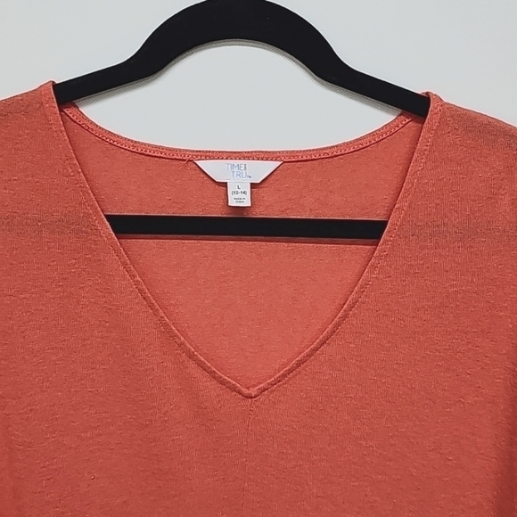 Oversized v-neck, boxy sweater, batwing style sleeves - Picture 3 of 7